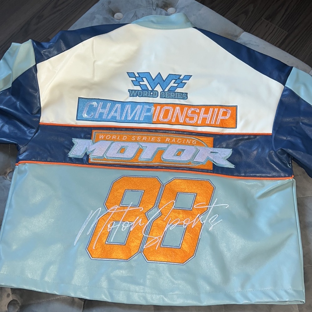 Jacket - Picture 5 of 5